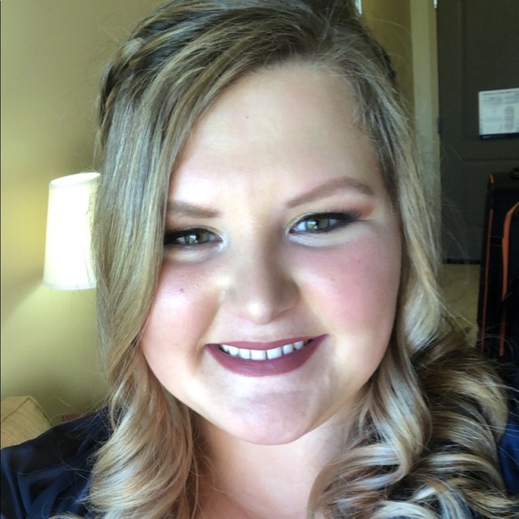 Meet your Posher, Chloe - Picture 1 of 1